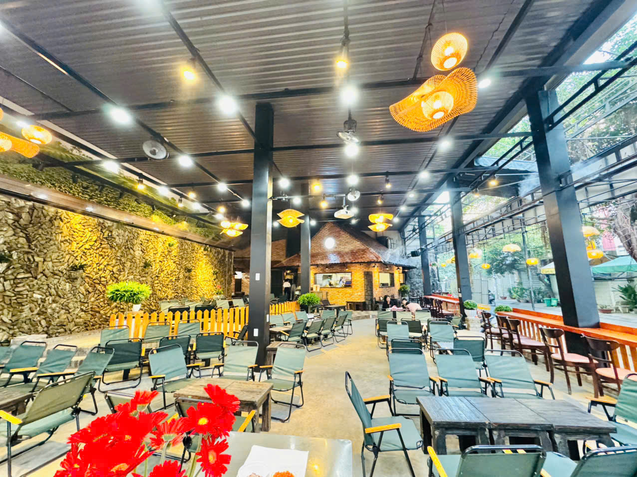 soc coffee tan phu chill 4